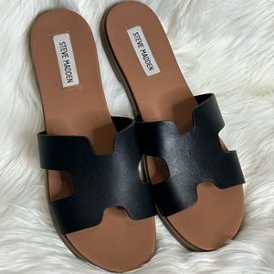 Steve Madden black slide sandals size 10